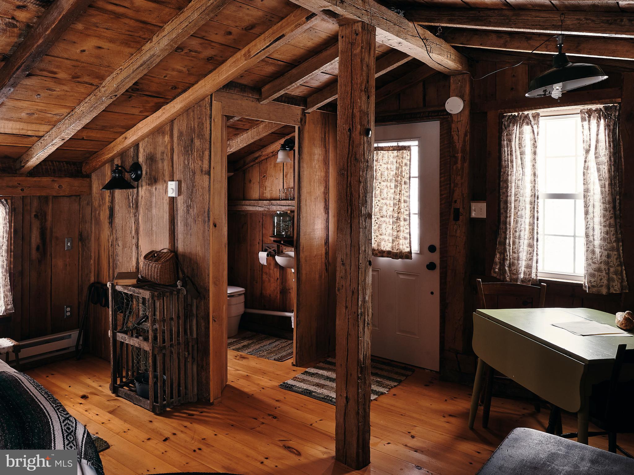 20 ACRE WOODS - Residential