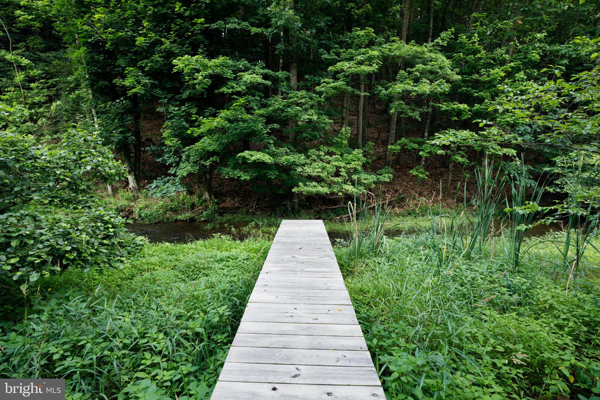 20 ACRE WOODS - Residential