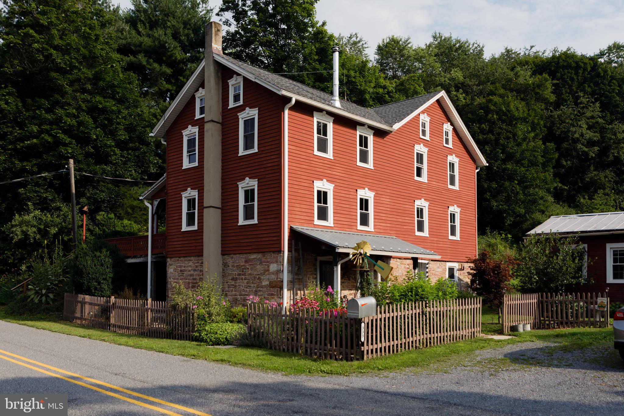 20 ACRE WOODS - Residential