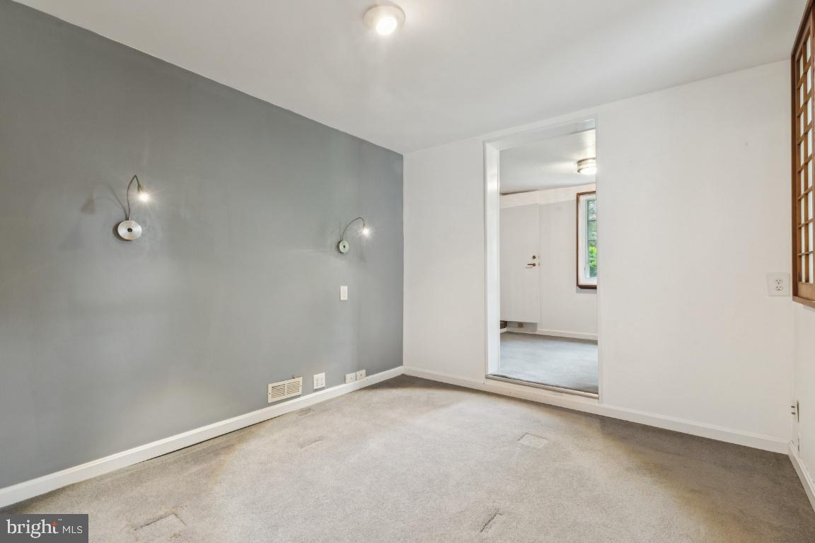 TARA - LEEWAY HEIGHTS - Residential Lease