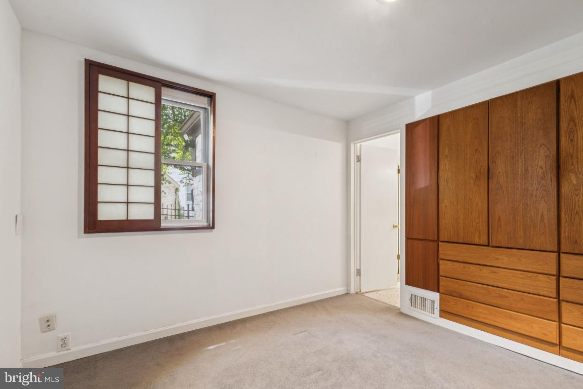 TARA - LEEWAY HEIGHTS - Residential Lease