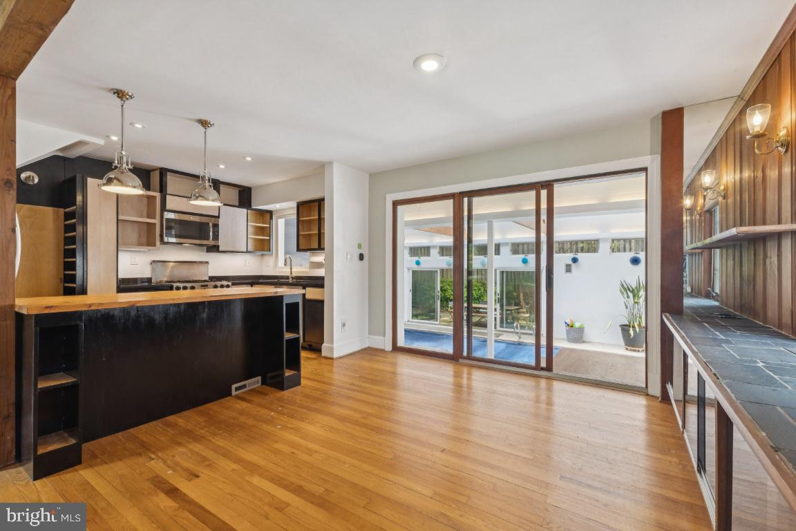 TARA - LEEWAY HEIGHTS - Residential Lease