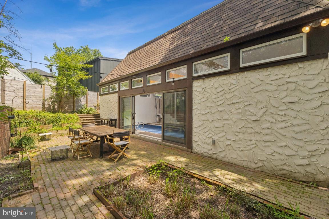 TARA - LEEWAY HEIGHTS - Residential Lease