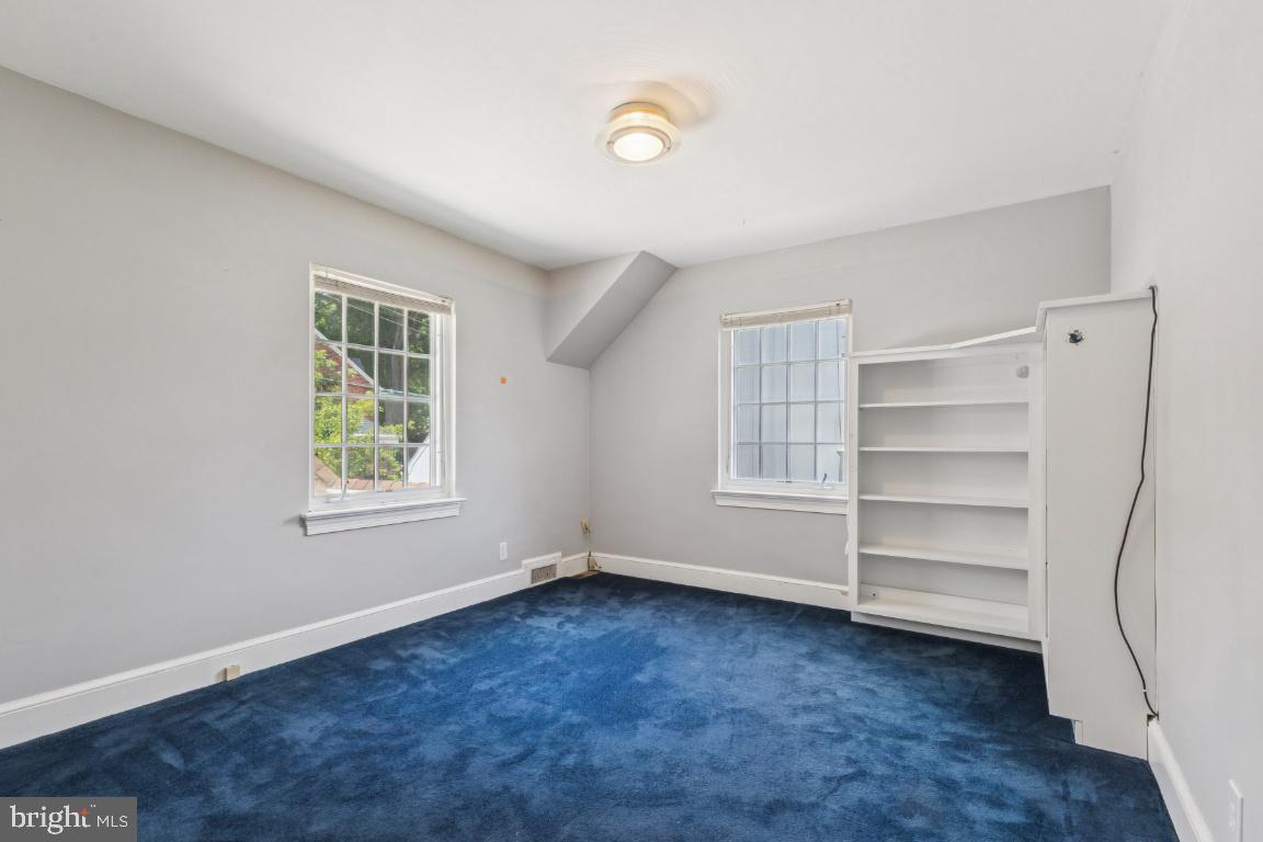 TARA - LEEWAY HEIGHTS - Residential Lease