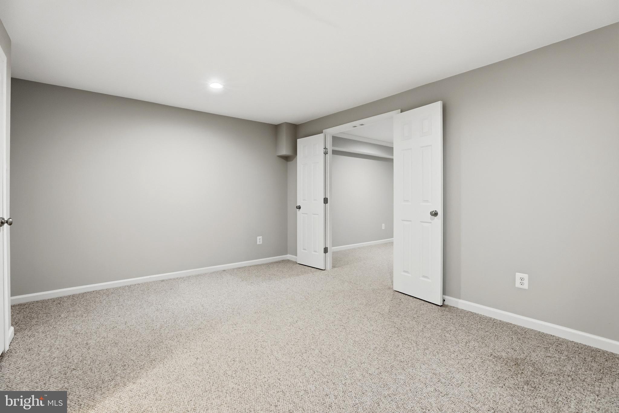 FRANKLIN OAKS - Residential