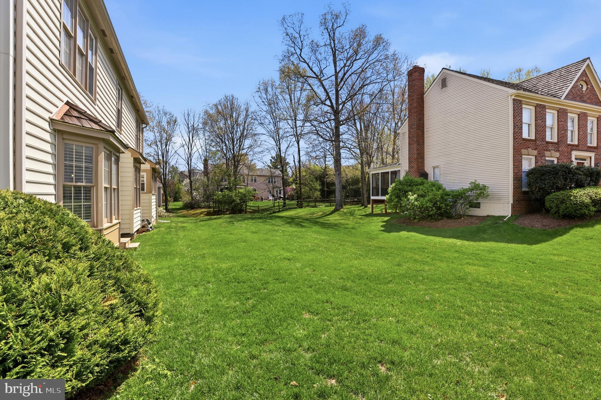 FRANKLIN OAKS - Residential