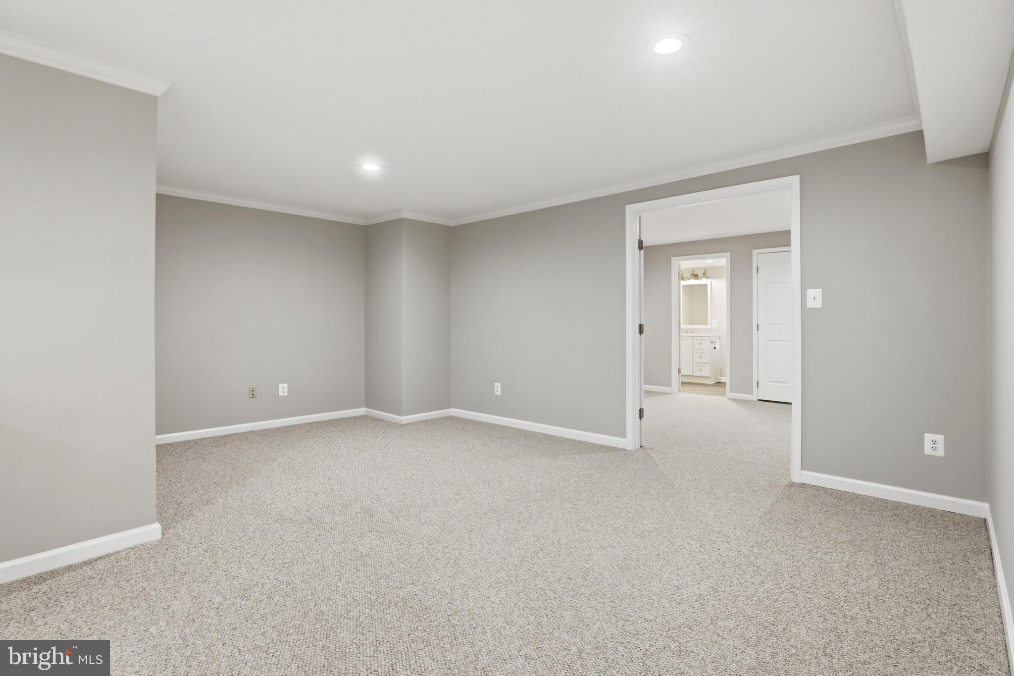 FRANKLIN OAKS - Residential