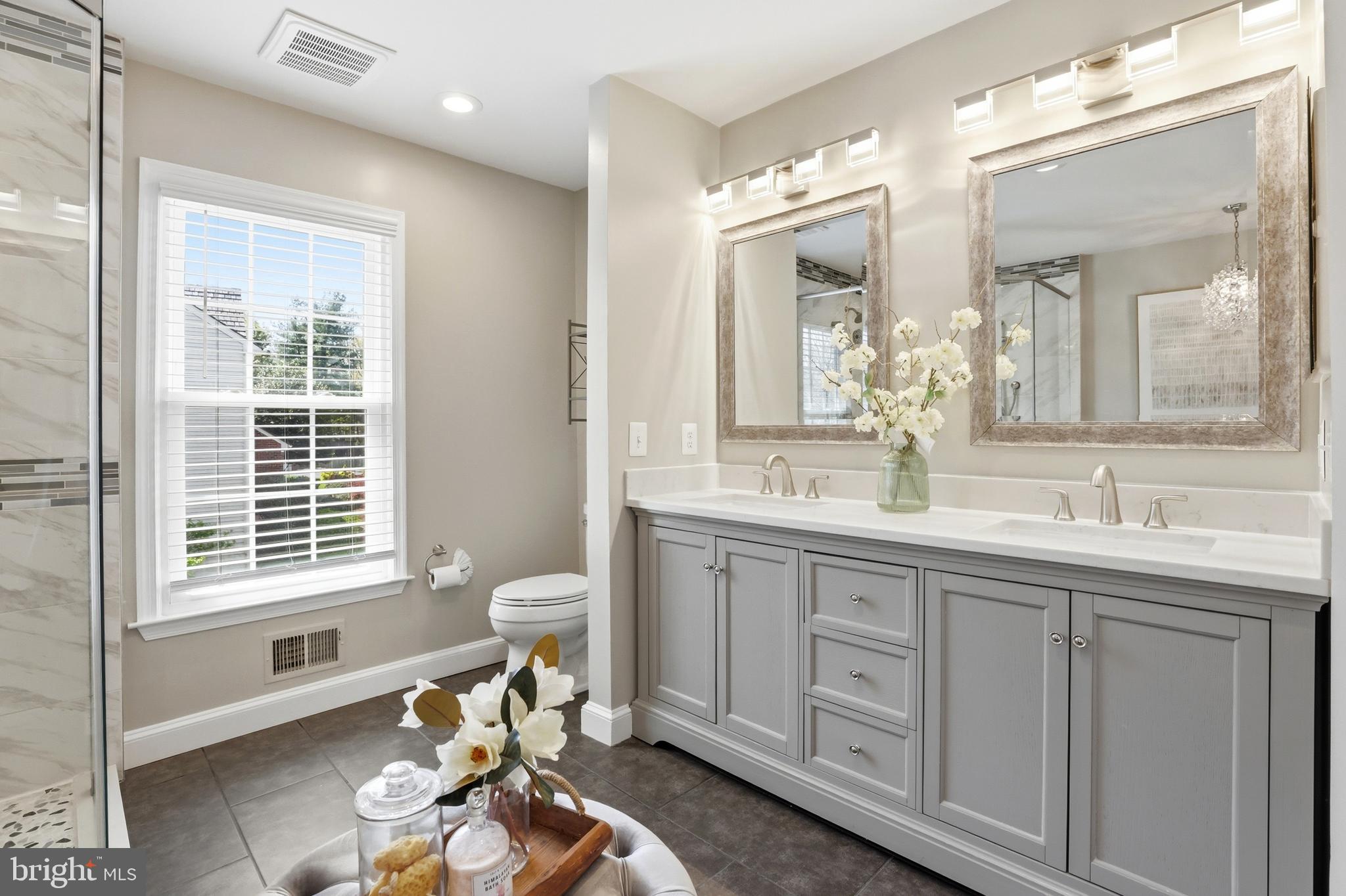 FRANKLIN OAKS - Residential