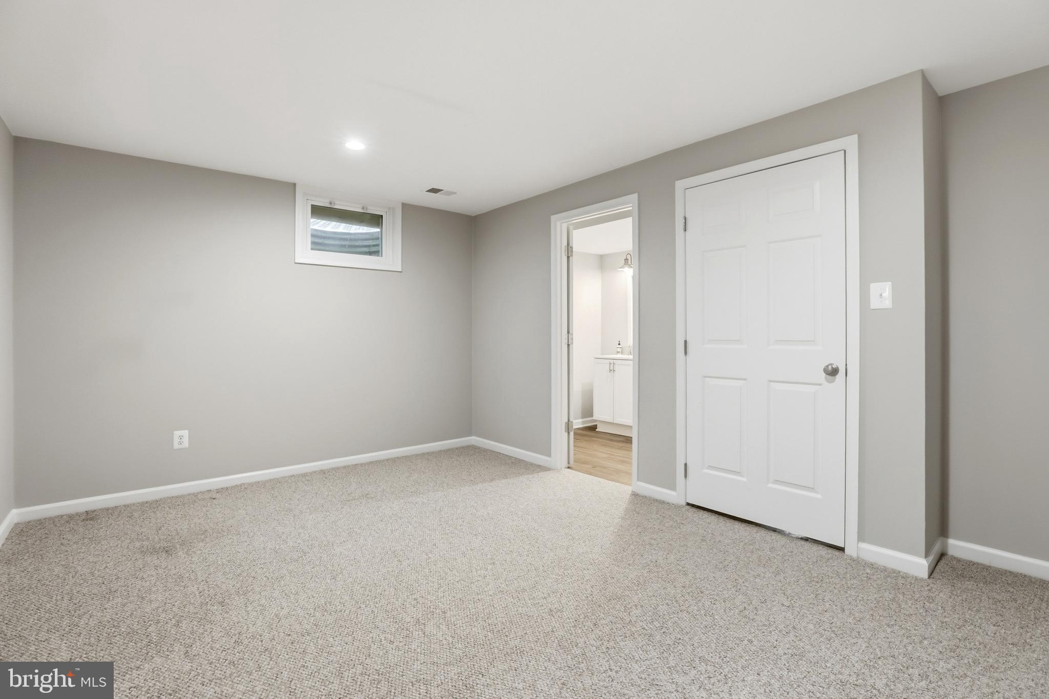 FRANKLIN OAKS - Residential