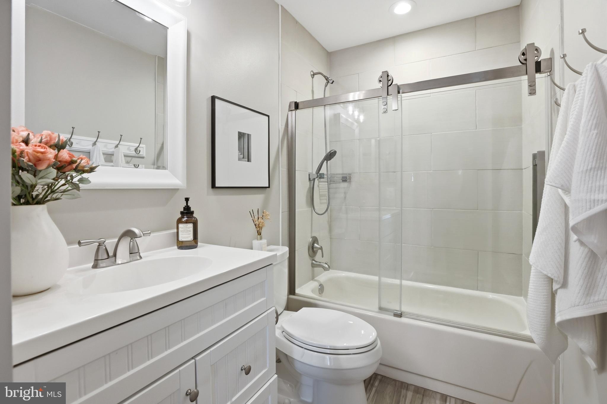 FRANKLIN OAKS - Residential