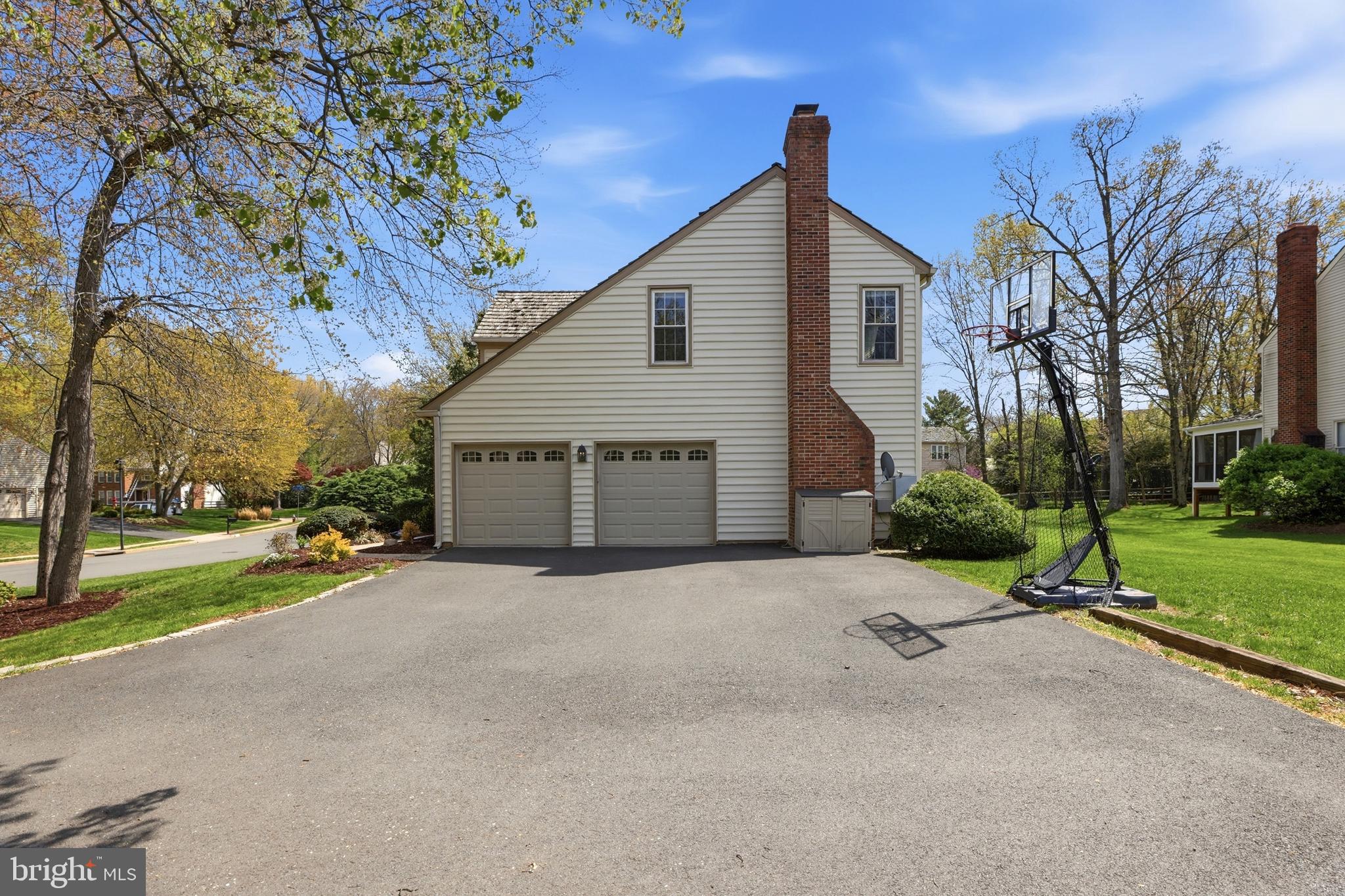 FRANKLIN OAKS - Residential