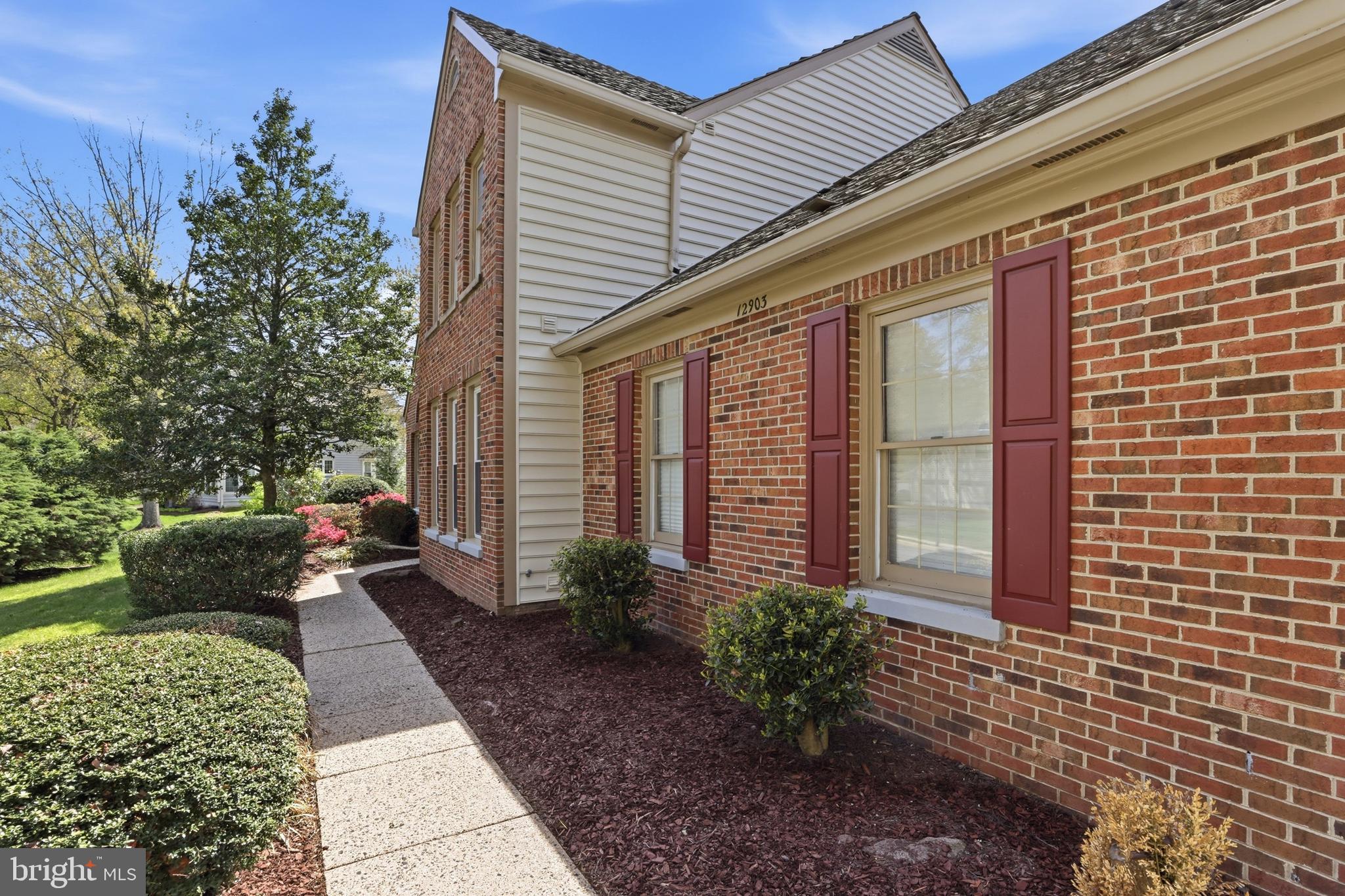 FRANKLIN OAKS - Residential