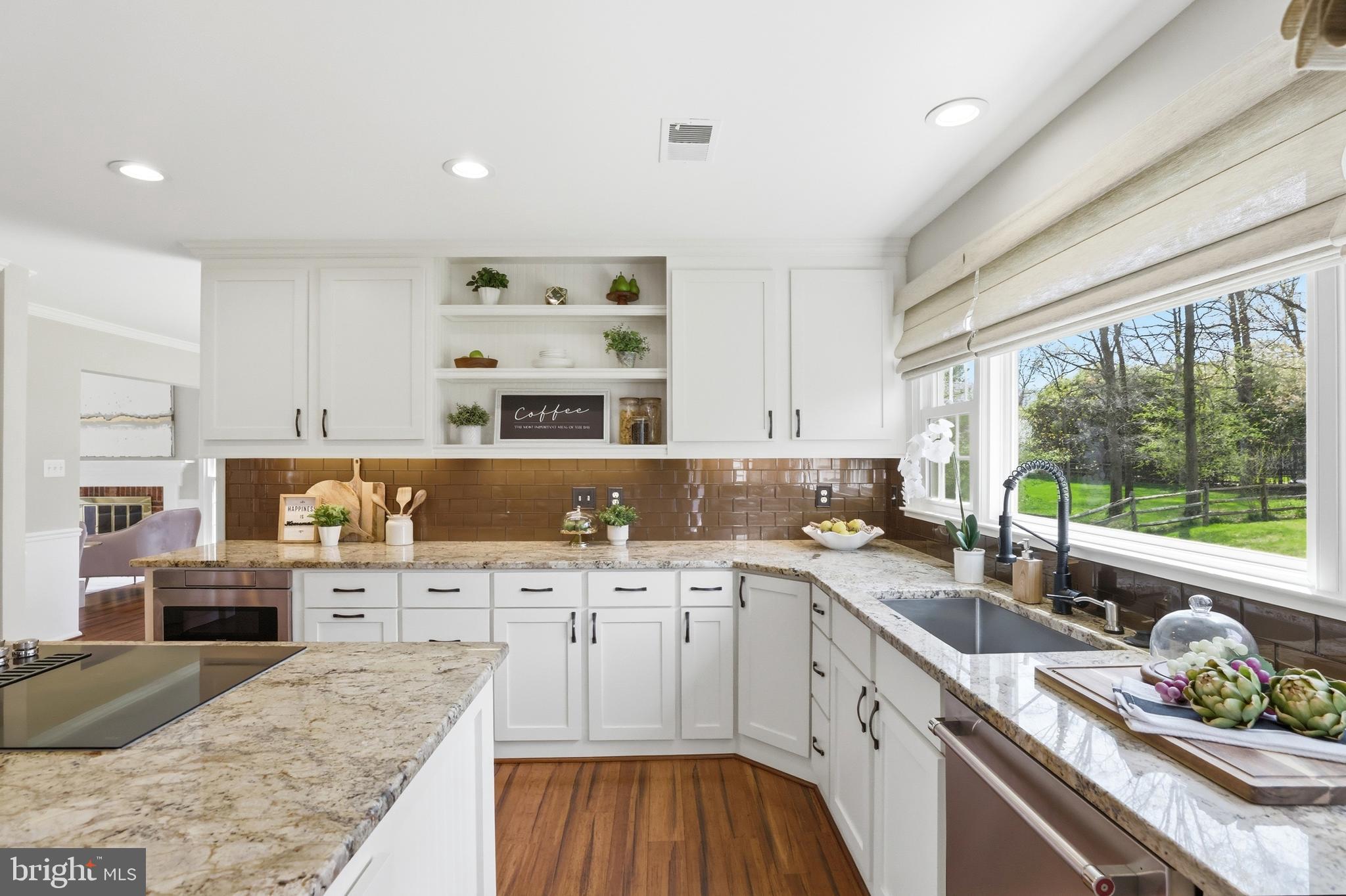 FRANKLIN OAKS - Residential