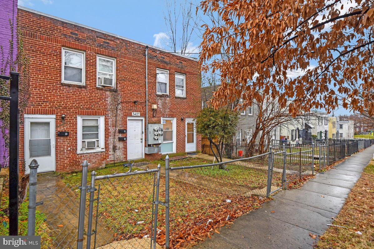 3427 B STREET SE 4