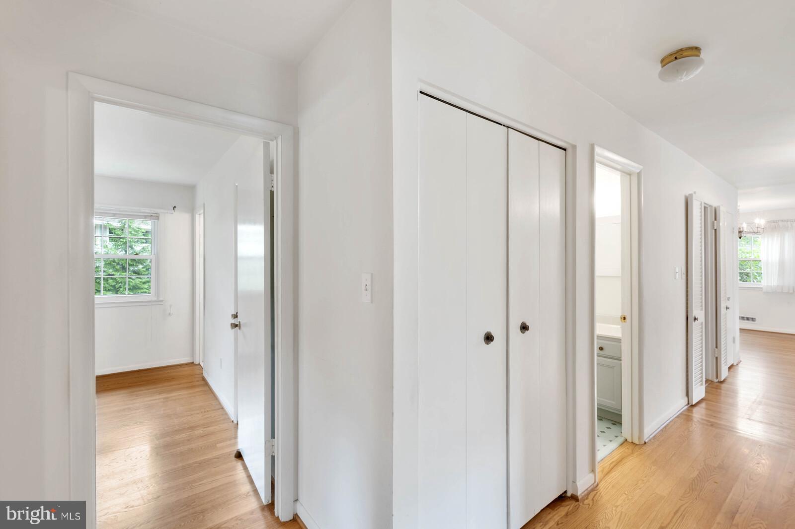 RIVERSIDE ESTATES - Residential