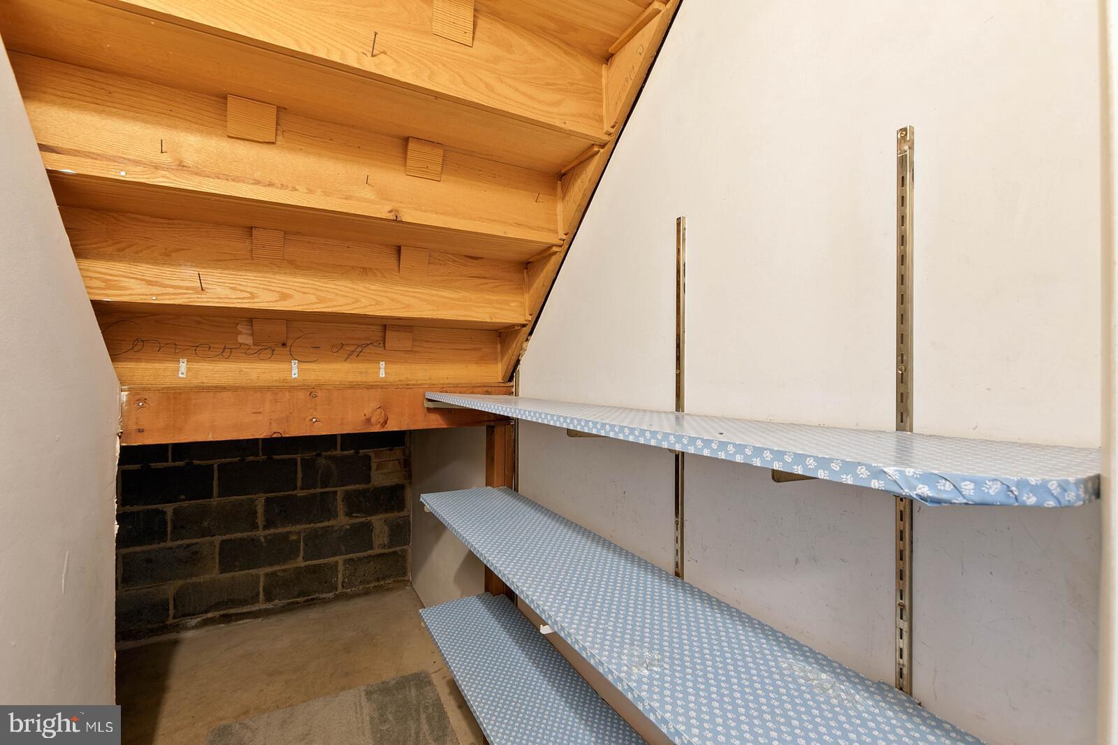 RIVERSIDE ESTATES - Residential