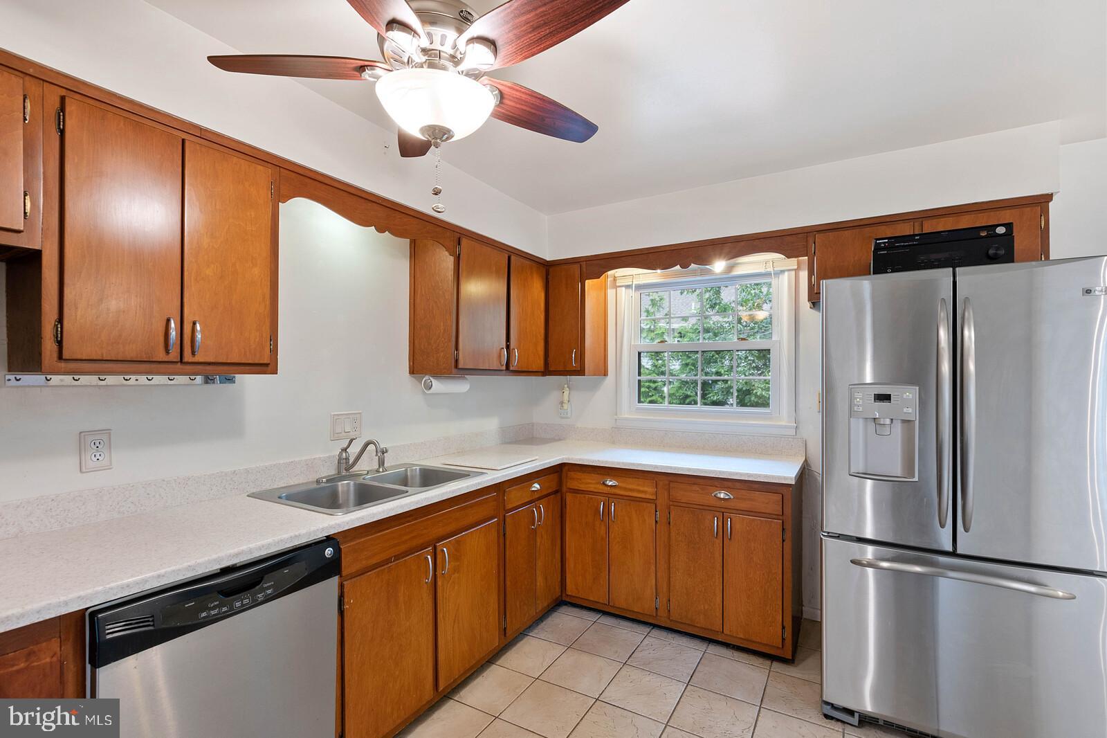 RIVERSIDE ESTATES - Residential