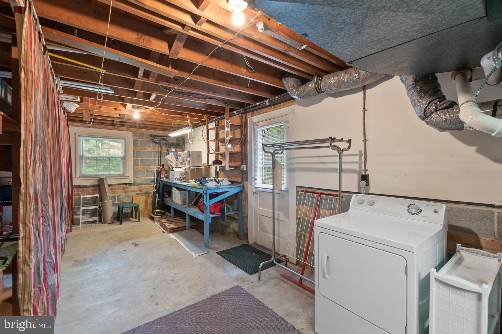 RIVERSIDE ESTATES - Residential