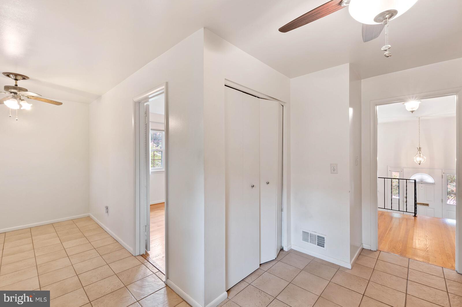 RIVERSIDE ESTATES - Residential