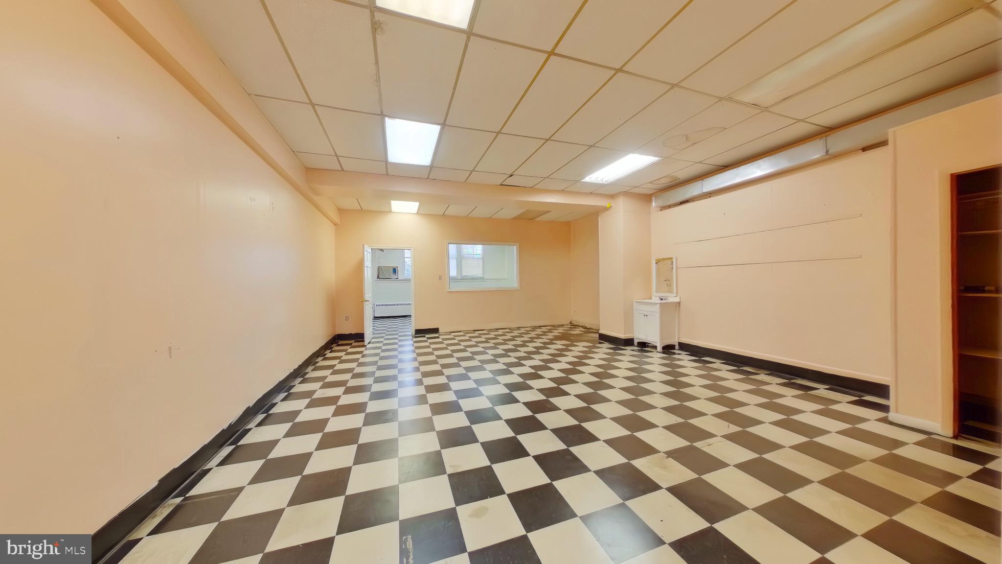 WYNNEFIELD - Commercial Sale