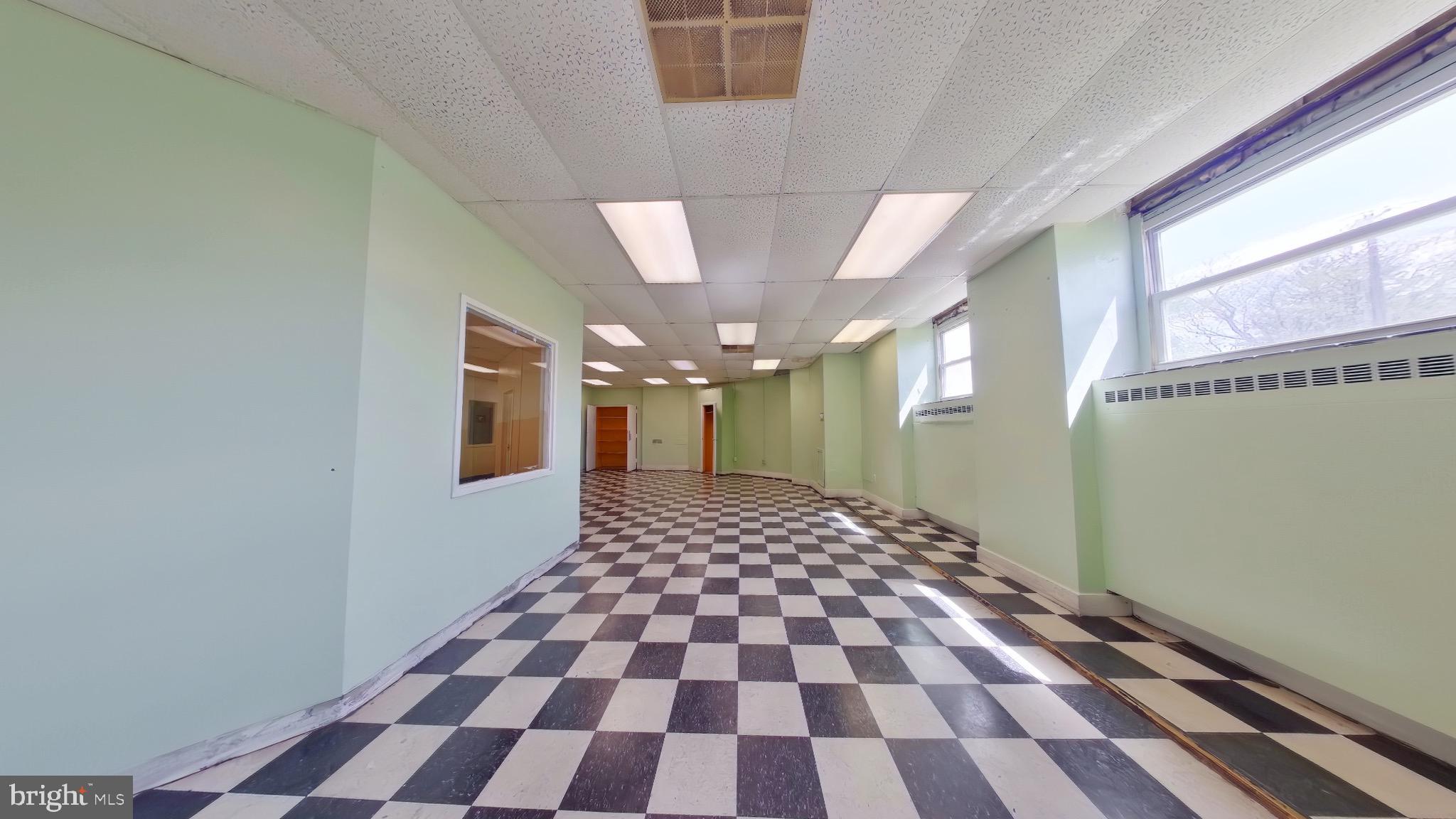 WYNNEFIELD - Commercial Sale