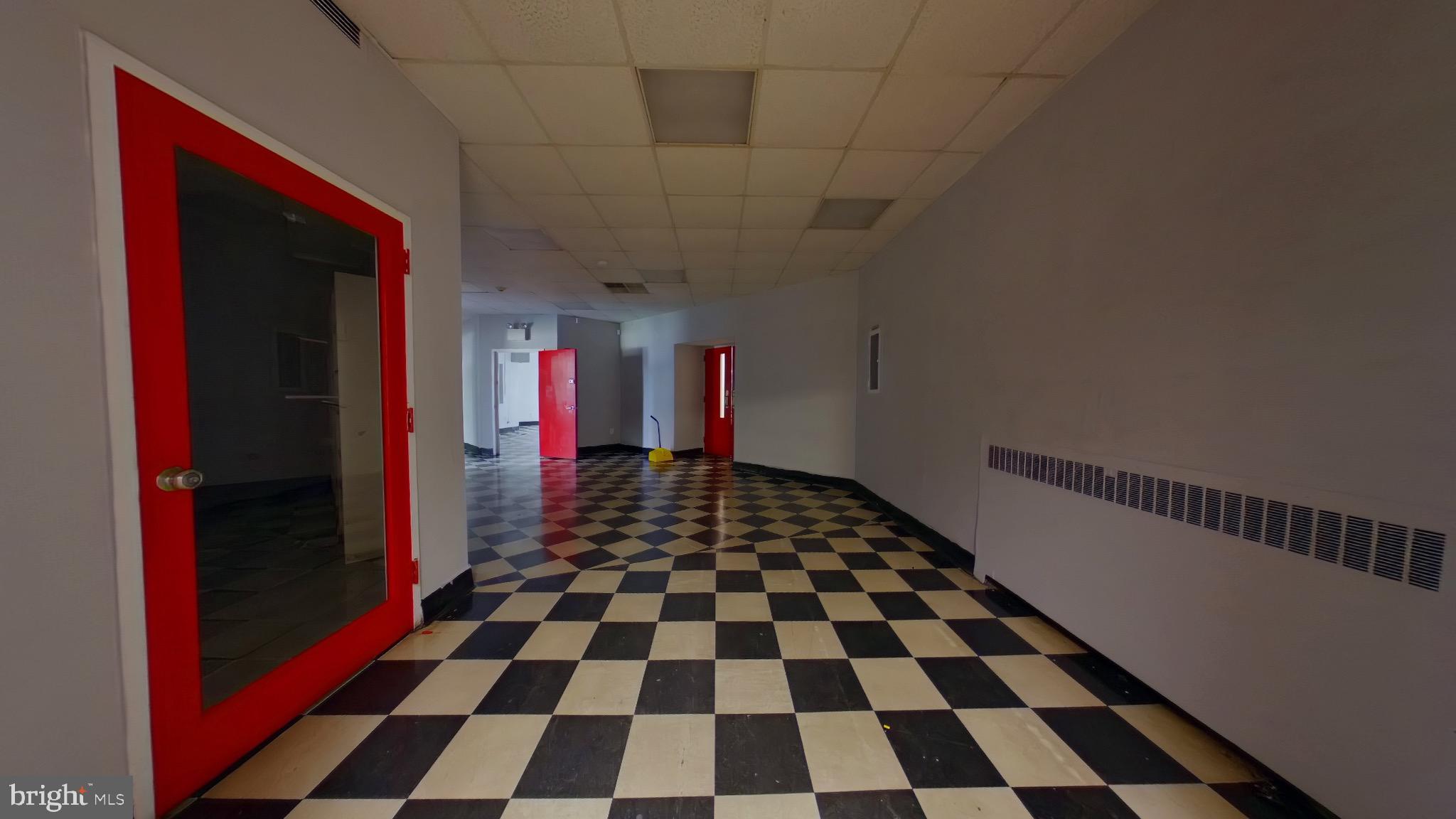 WYNNEFIELD - Commercial Sale