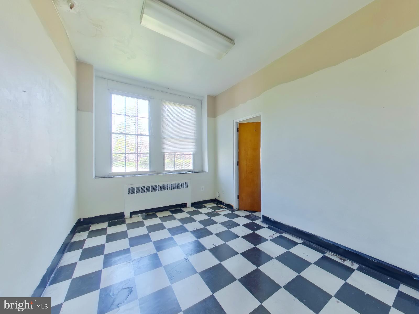 WYNNEFIELD - Commercial Sale