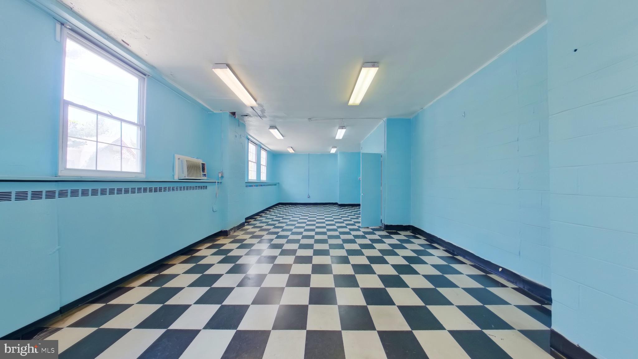 WYNNEFIELD - Commercial Sale