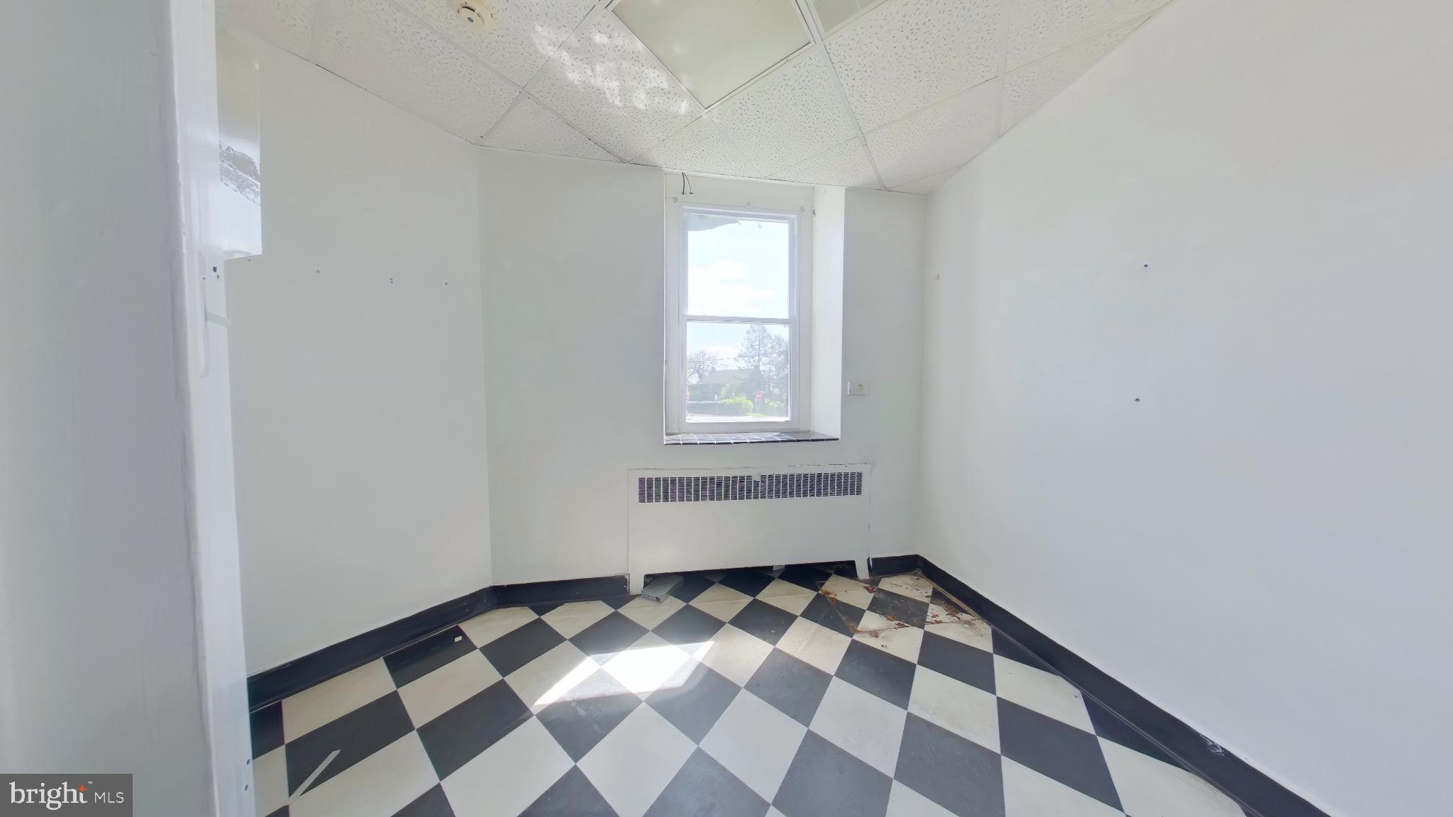 WYNNEFIELD - Commercial Sale