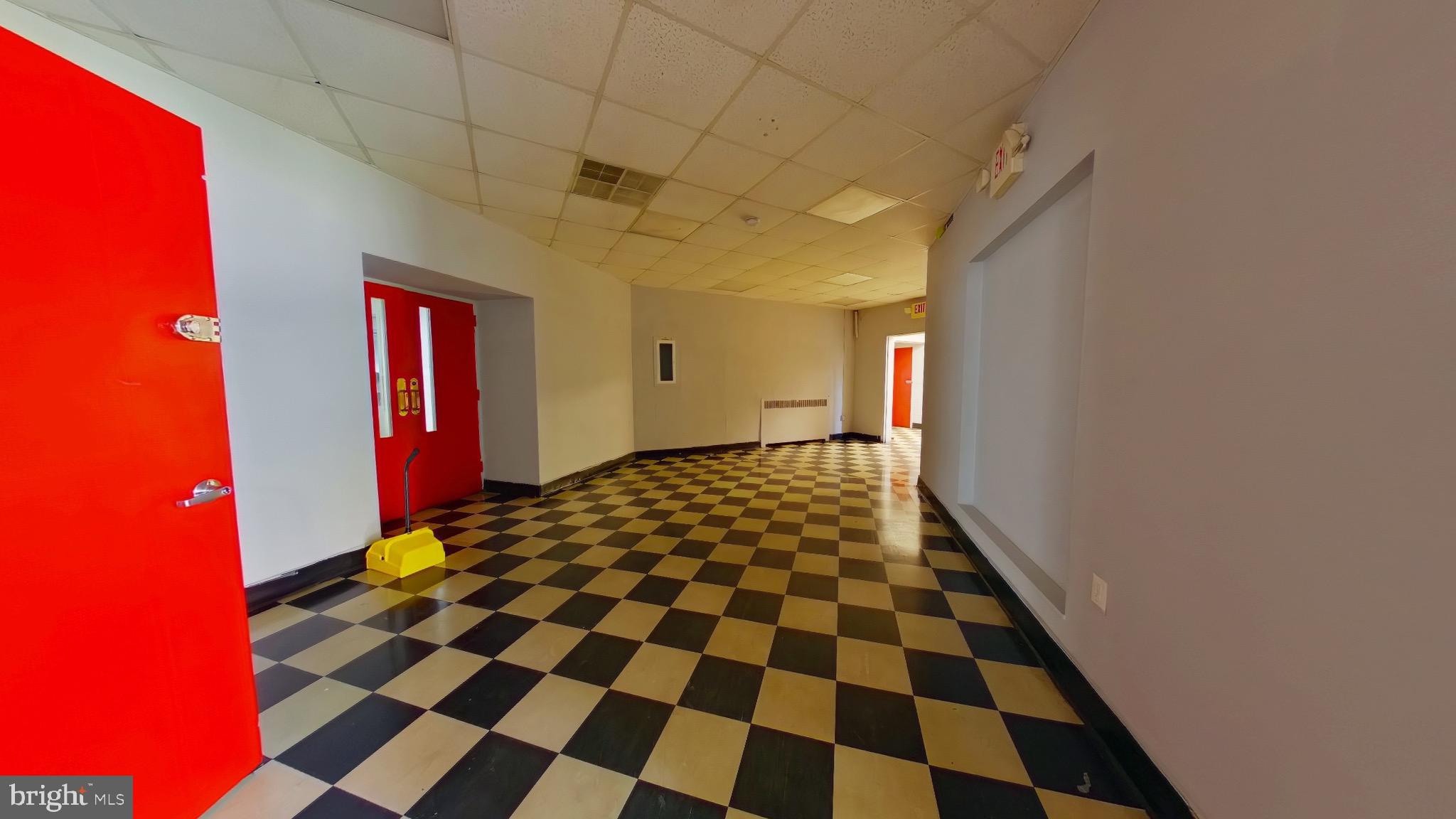 WYNNEFIELD - Commercial Sale