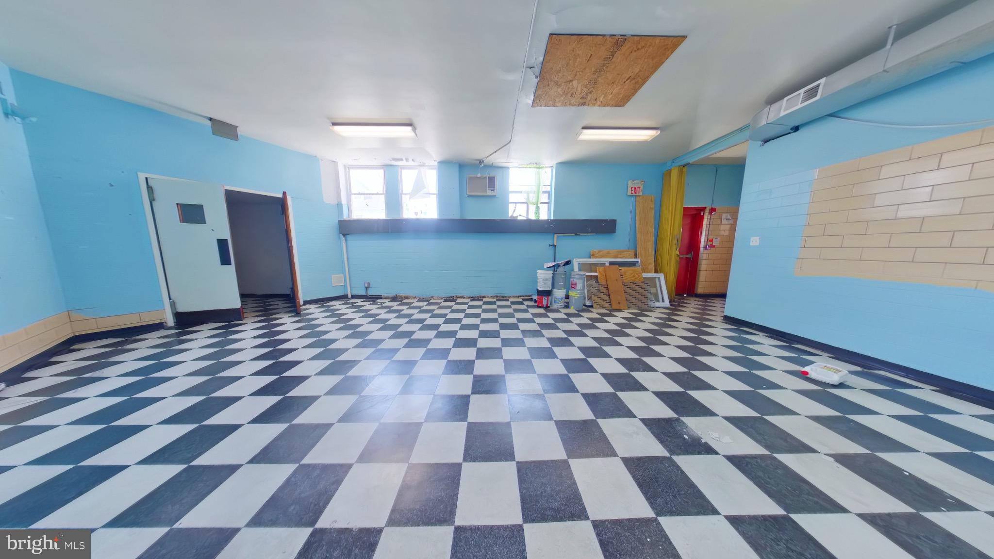 WYNNEFIELD - Commercial Sale