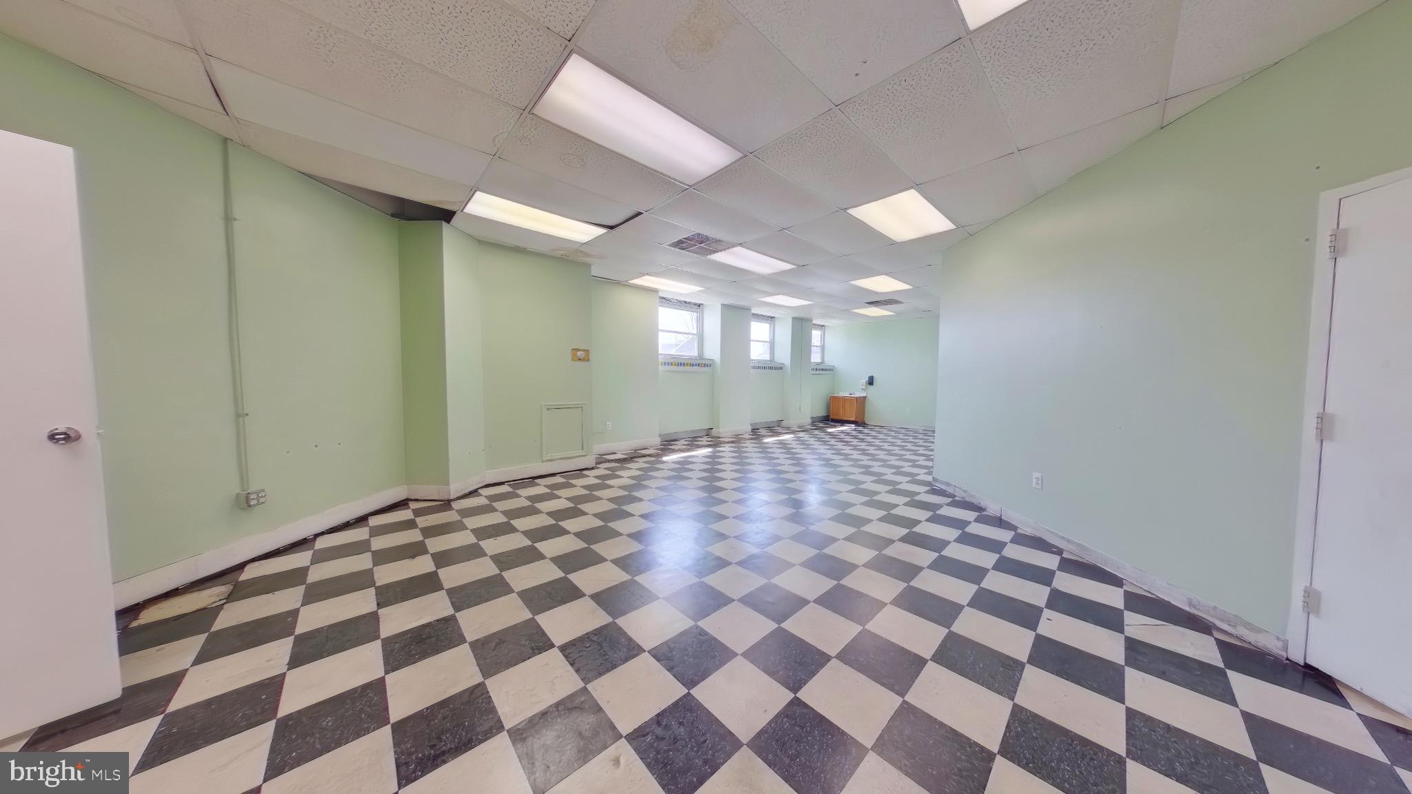 WYNNEFIELD - Commercial Sale