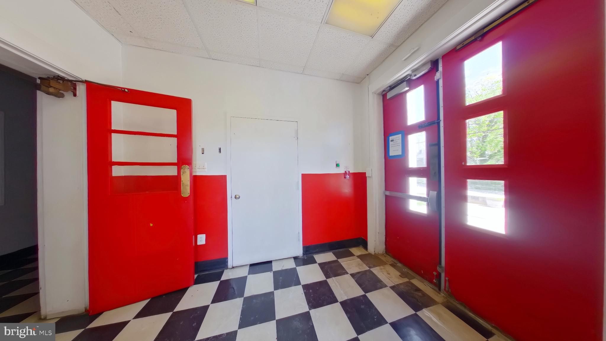 WYNNEFIELD - Commercial Sale