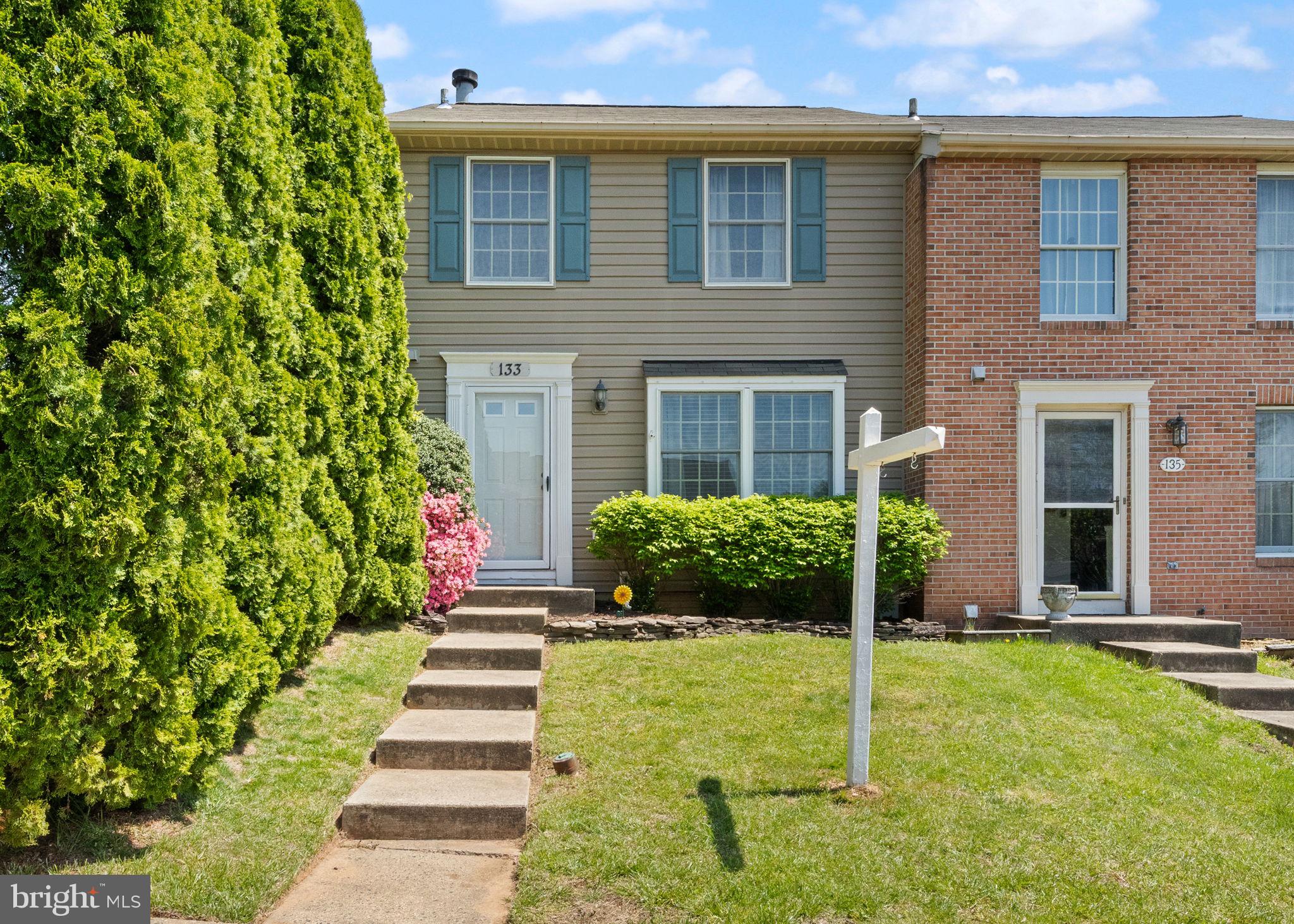 133 LAUREL WOODS COURT
