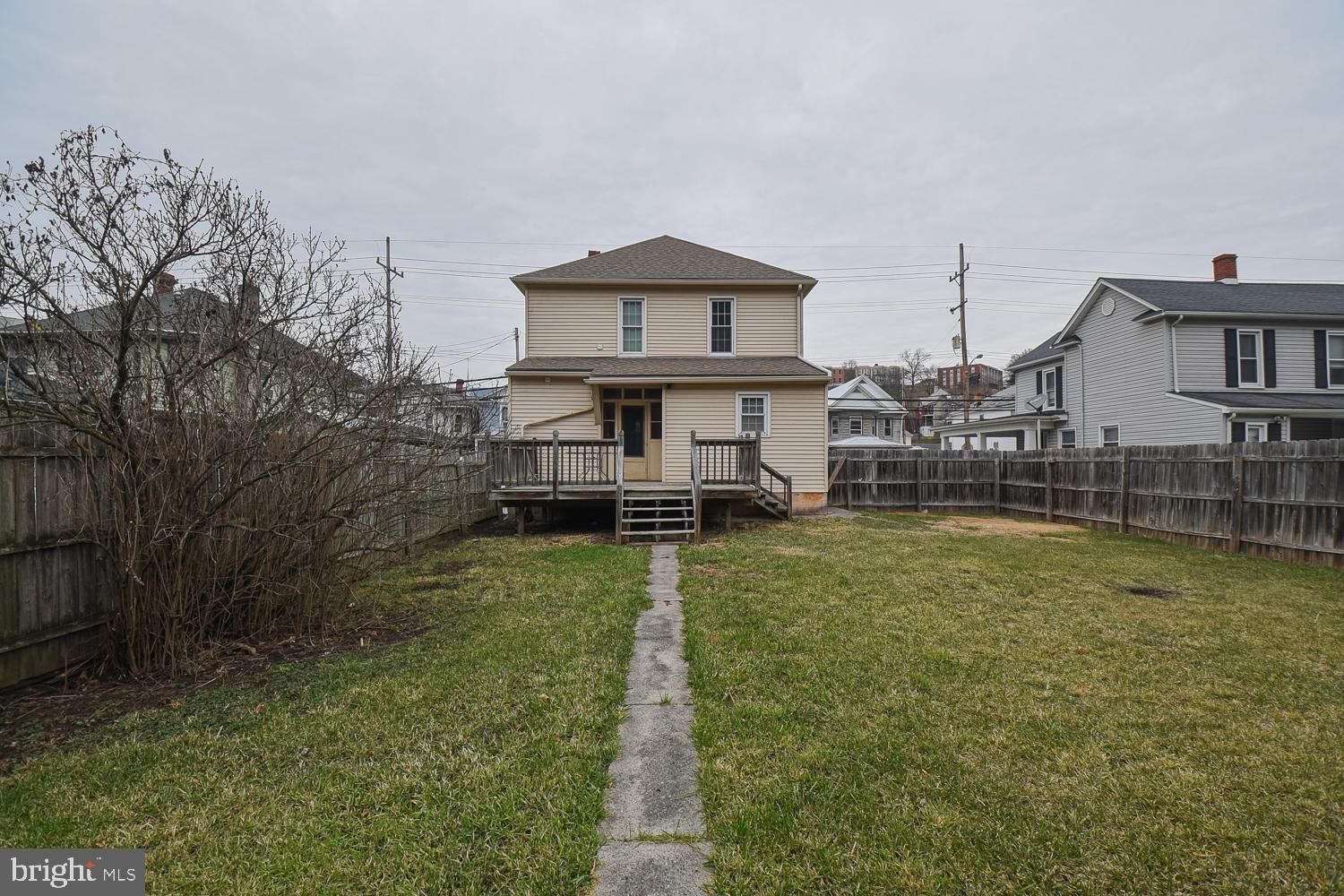 SOUTH MAIN - Residential