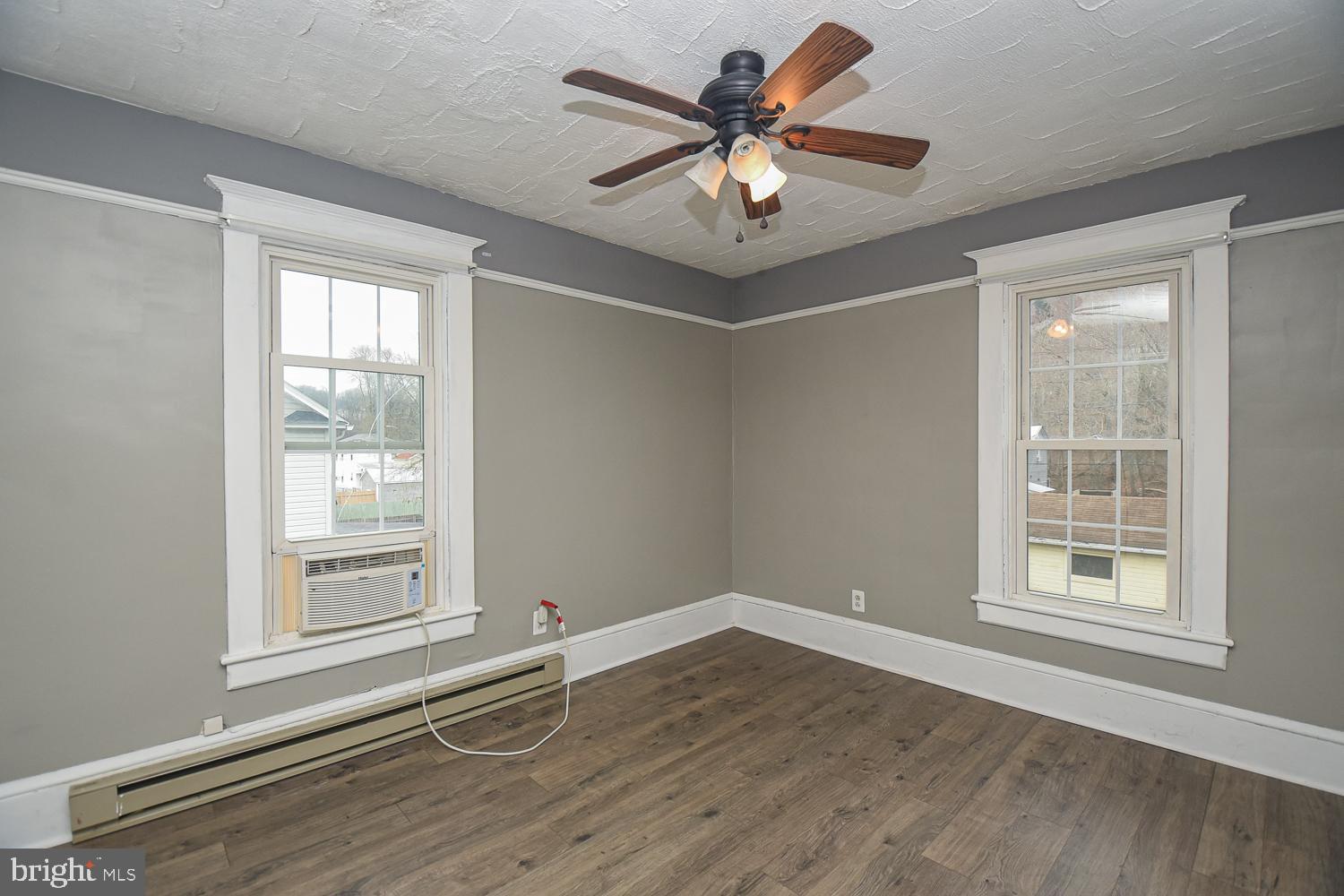 SOUTH MAIN - Residential