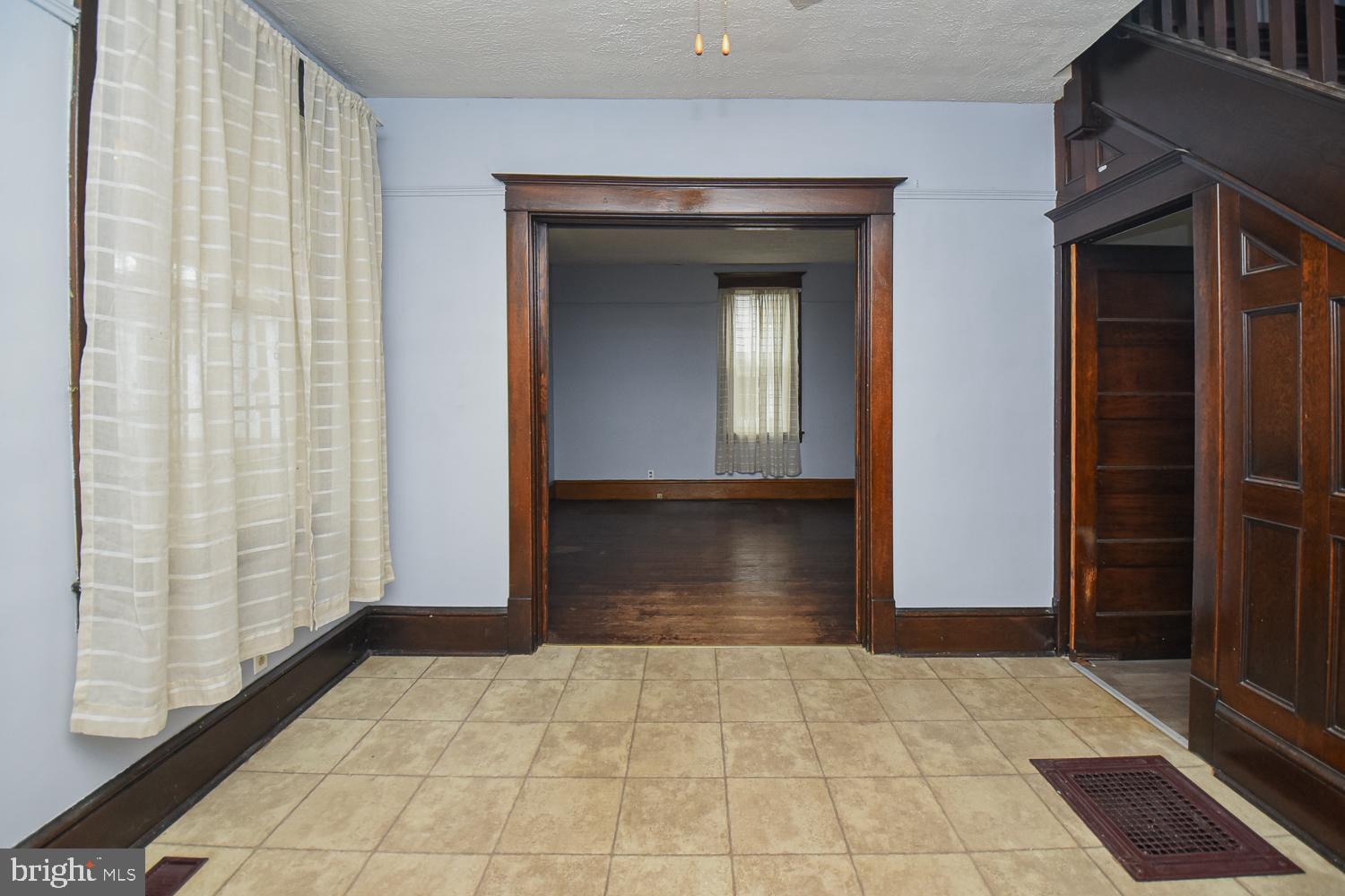 SOUTH MAIN - Residential