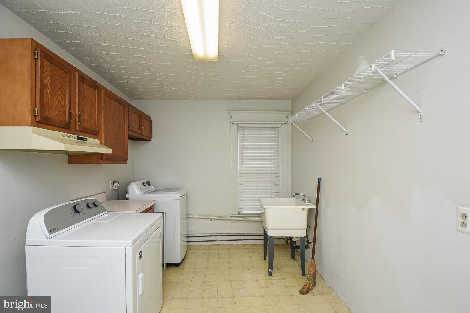 SOUTH MAIN - Residential