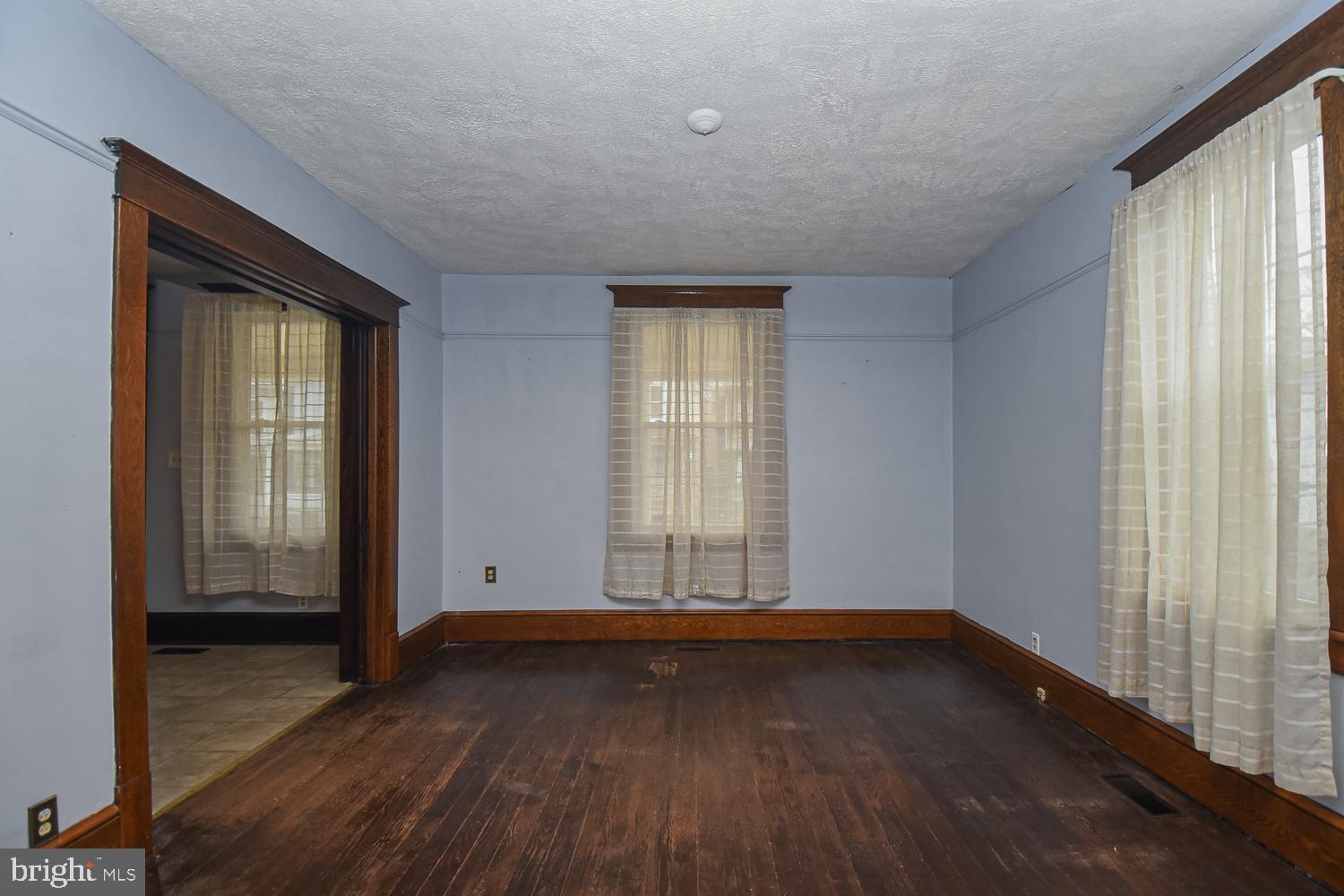 SOUTH MAIN - Residential