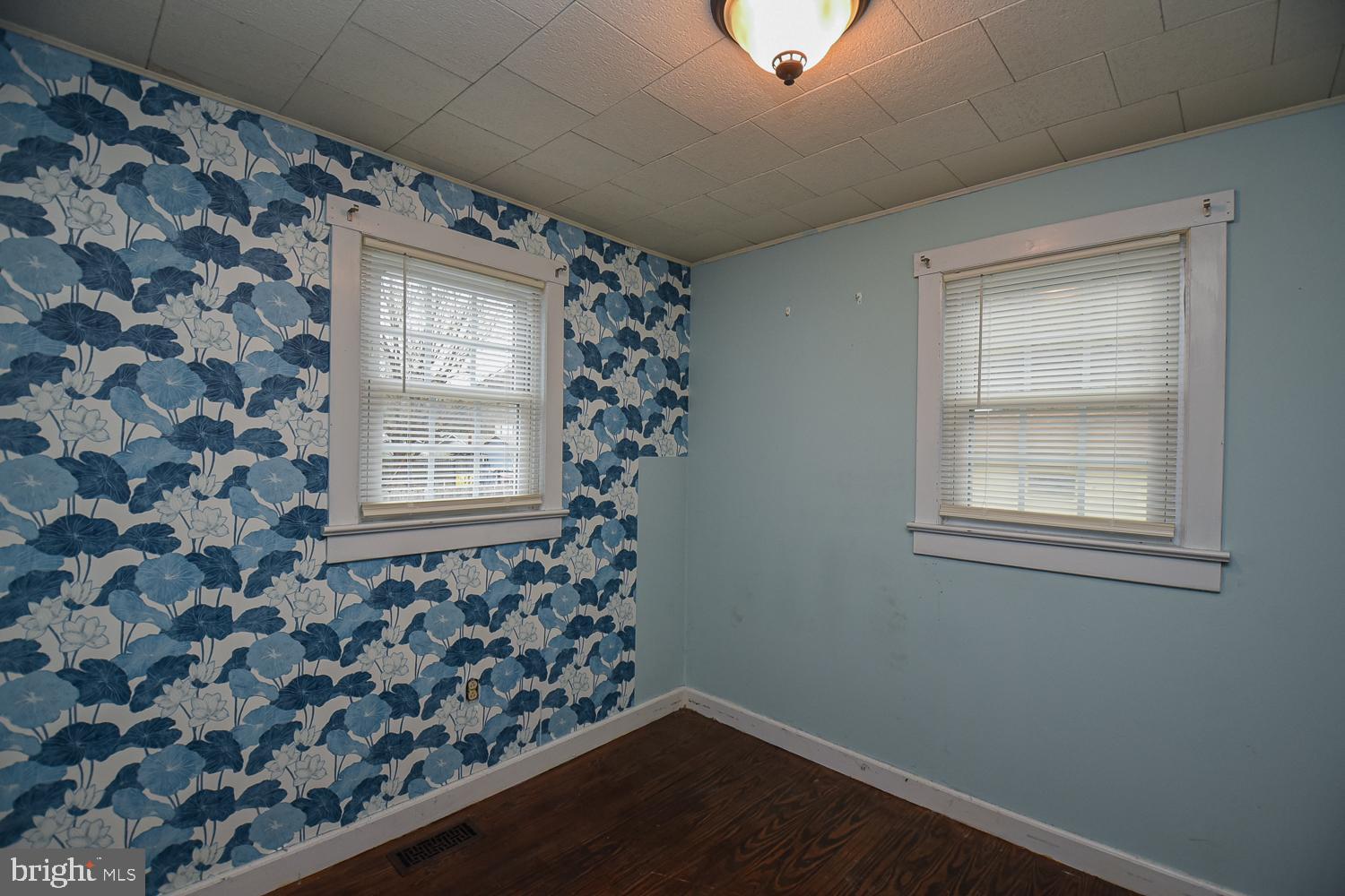 SOUTH MAIN - Residential