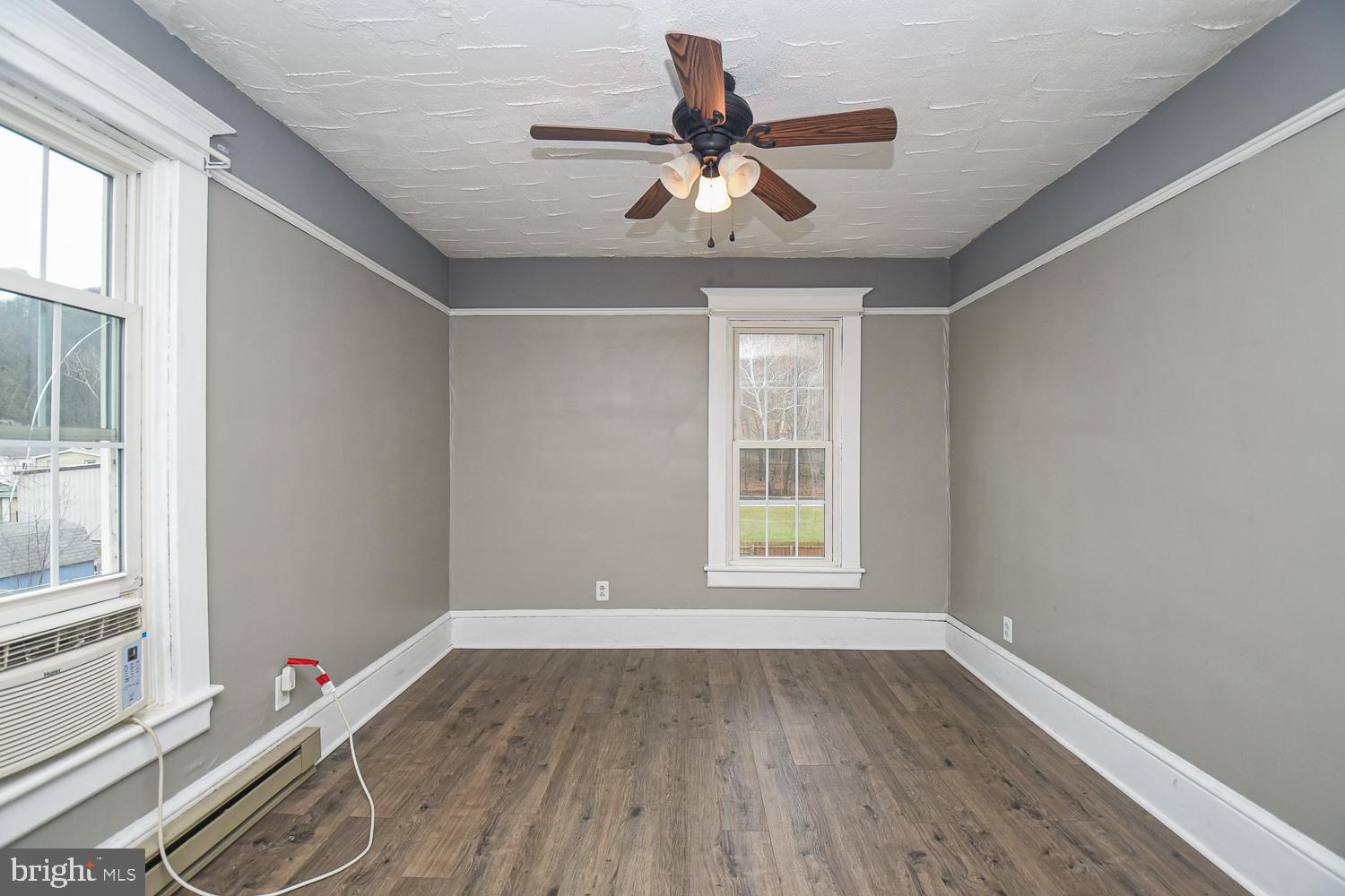 SOUTH MAIN - Residential