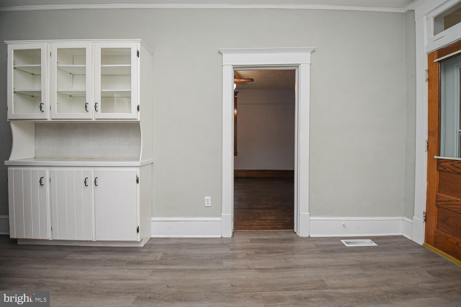 SOUTH MAIN - Residential