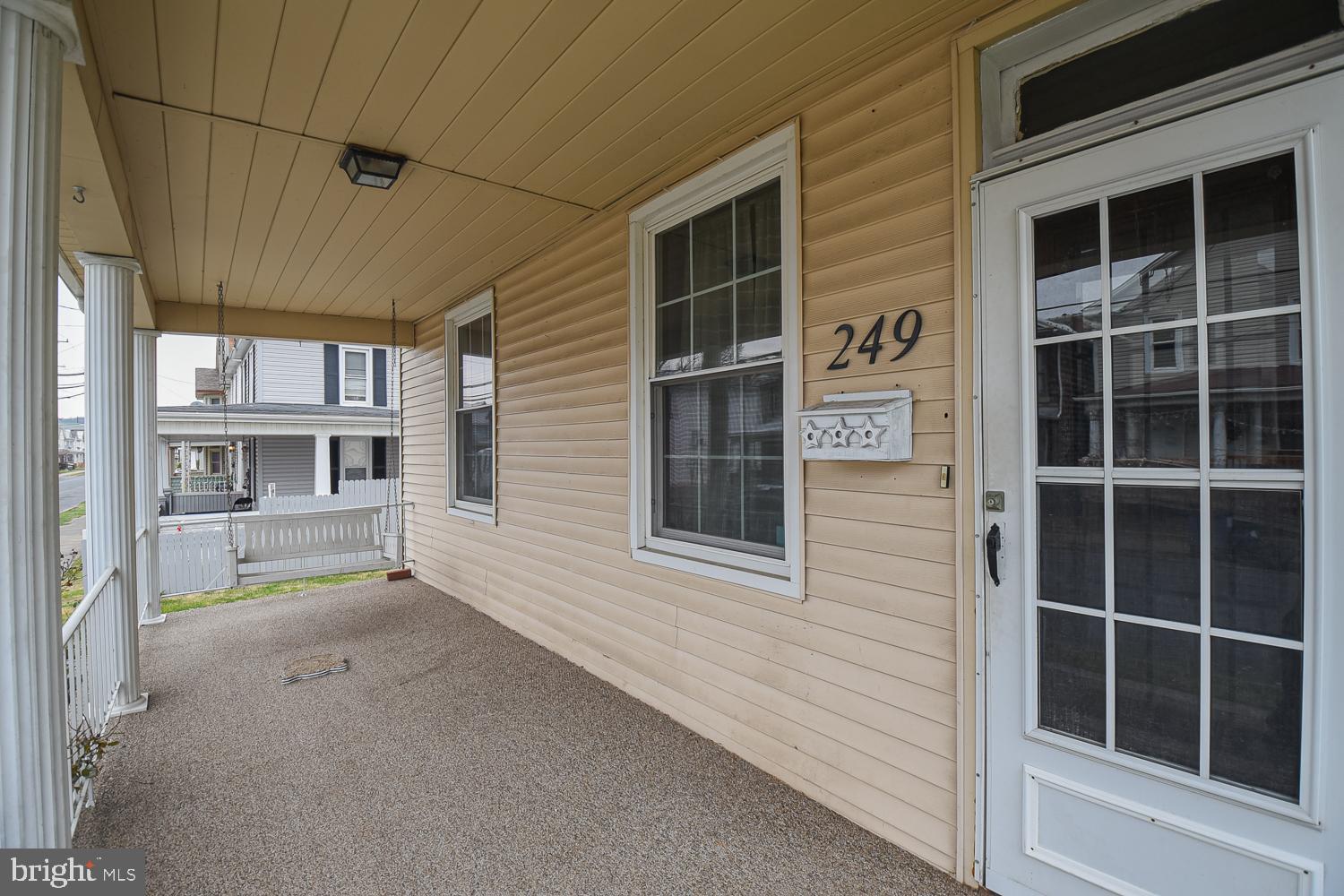 SOUTH MAIN - Residential