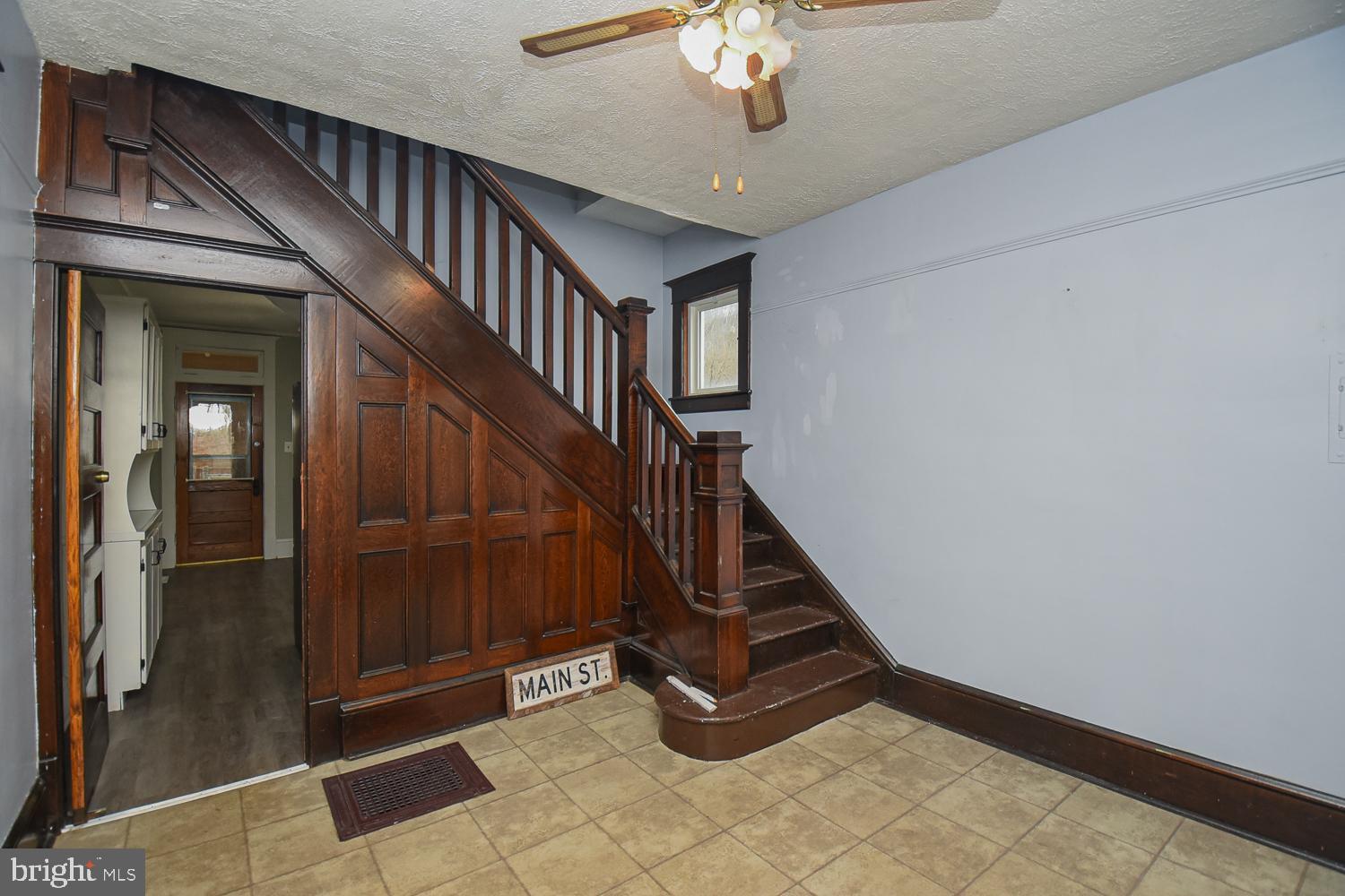 SOUTH MAIN - Residential