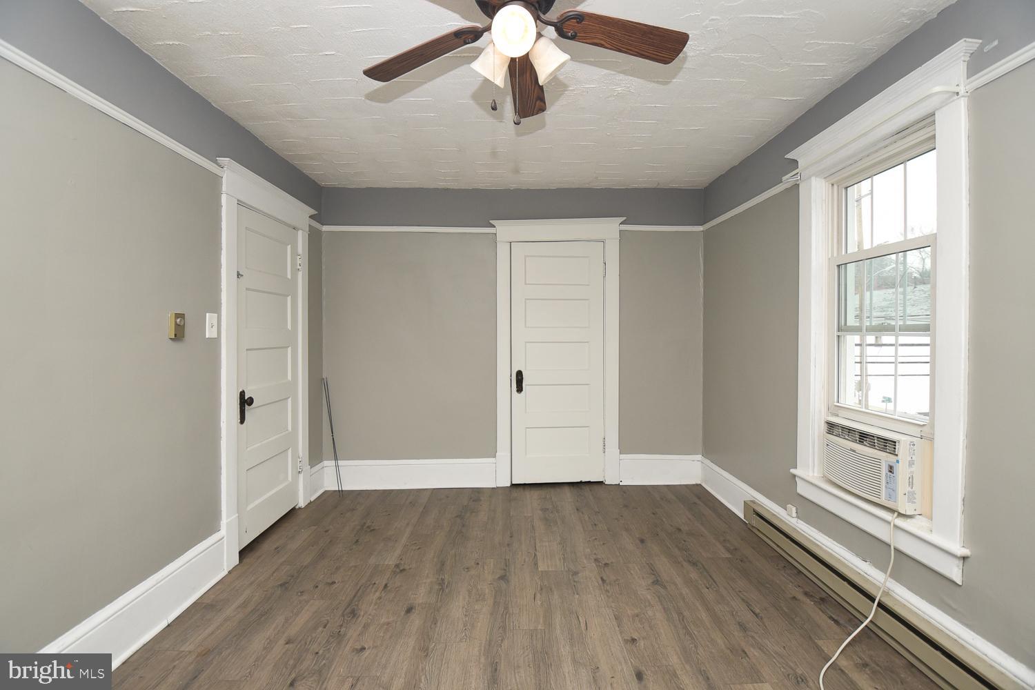 SOUTH MAIN - Residential