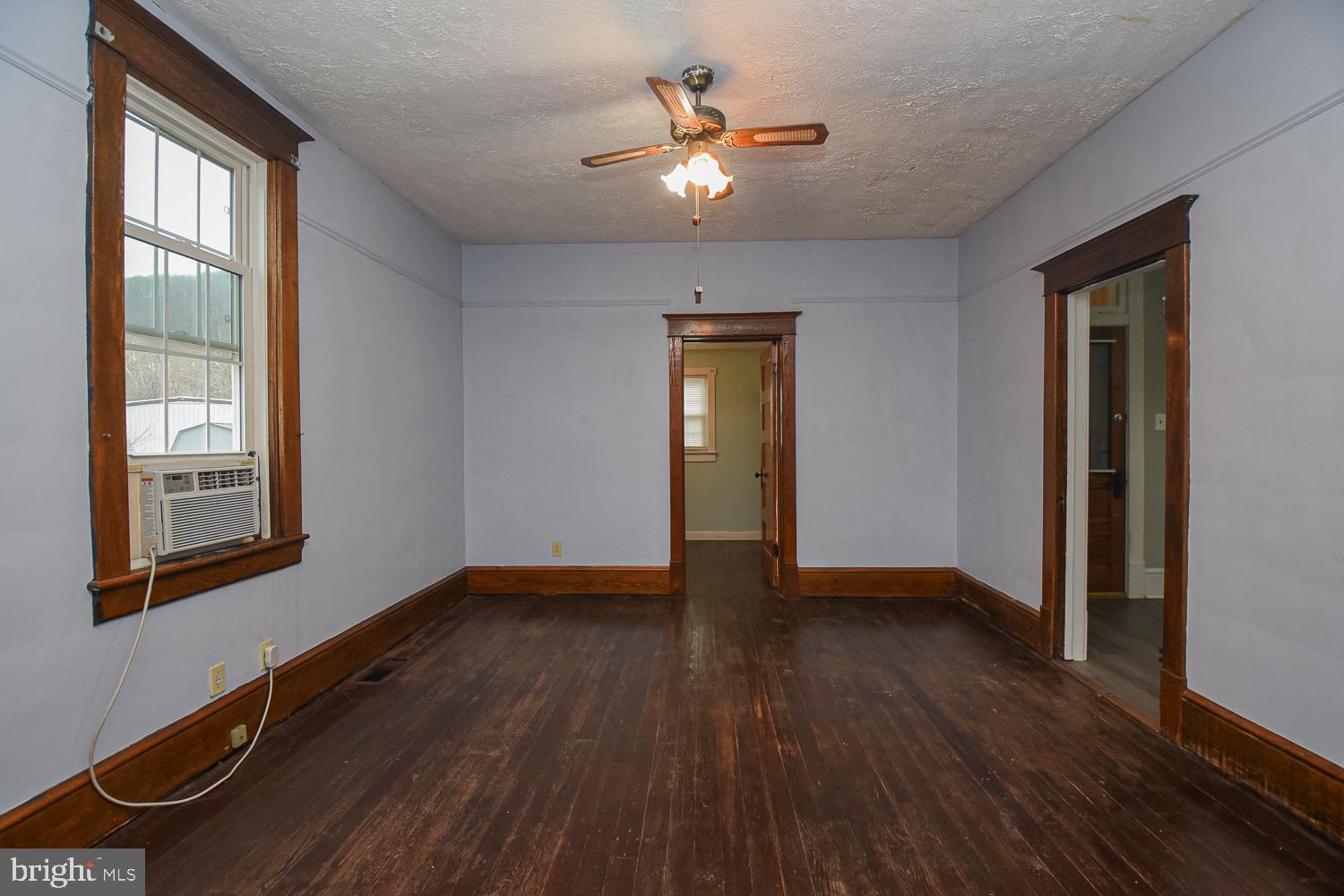 SOUTH MAIN - Residential