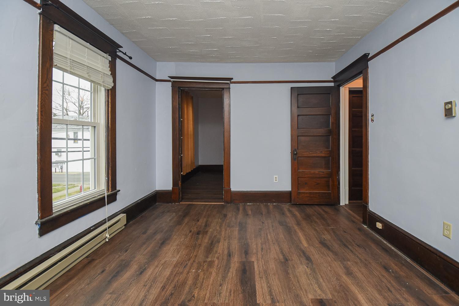 SOUTH MAIN - Residential