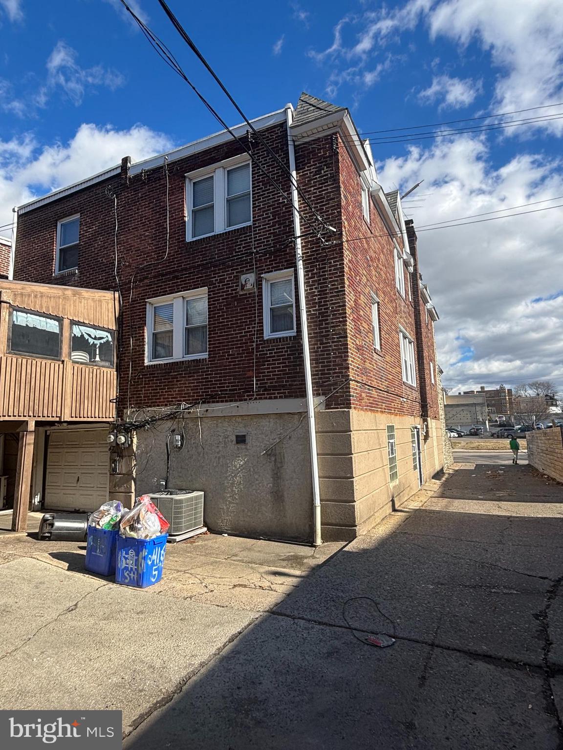 OAK LANE - Residential