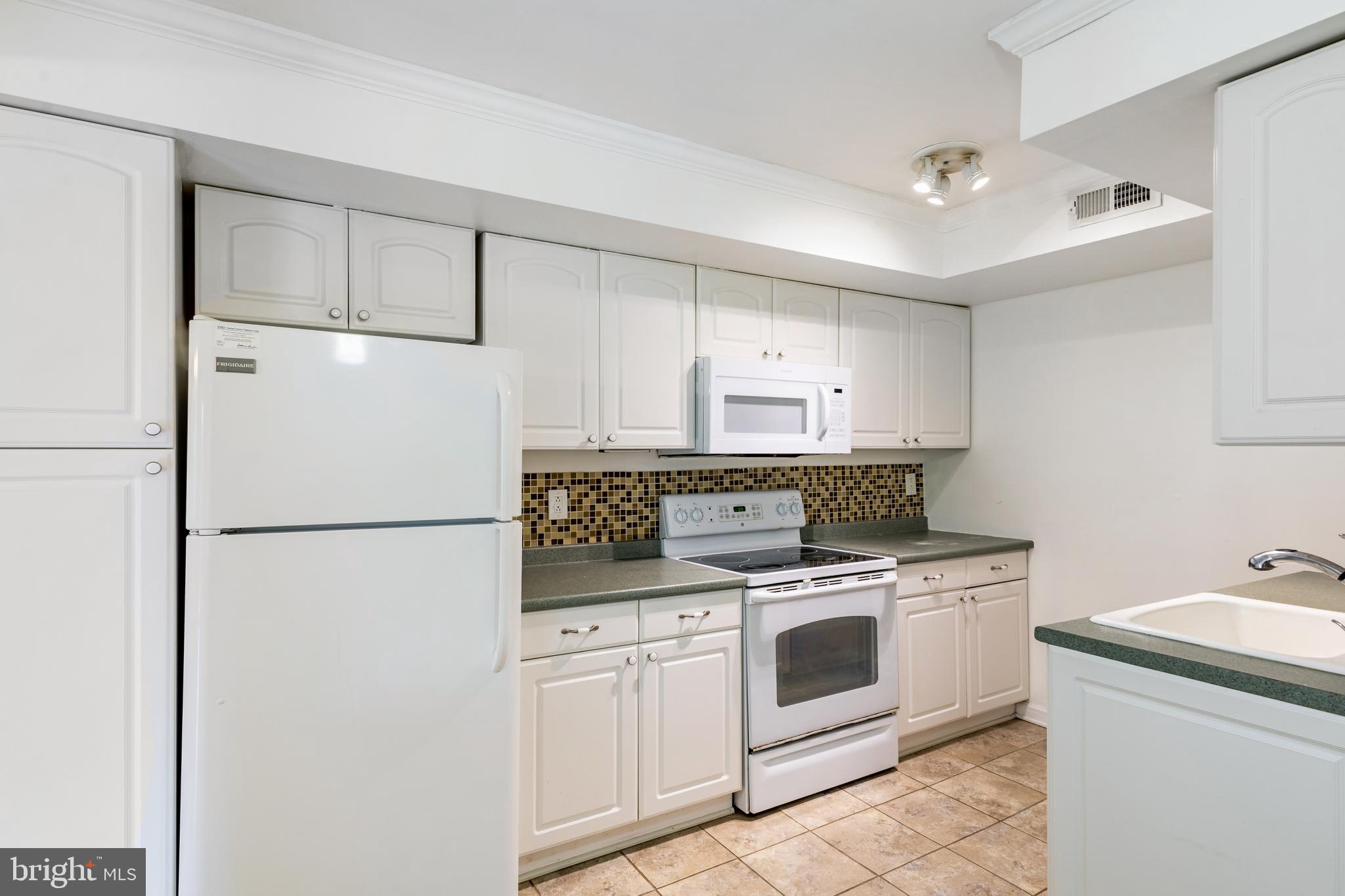 115 E KINGS HIGHWAY 410