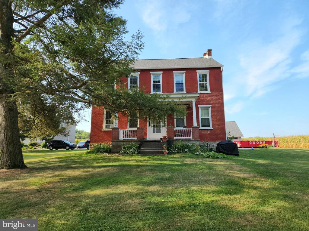 Photo of 750 Summit Drive, Lancaster, PA 17601 (MLS # PALA2040832)